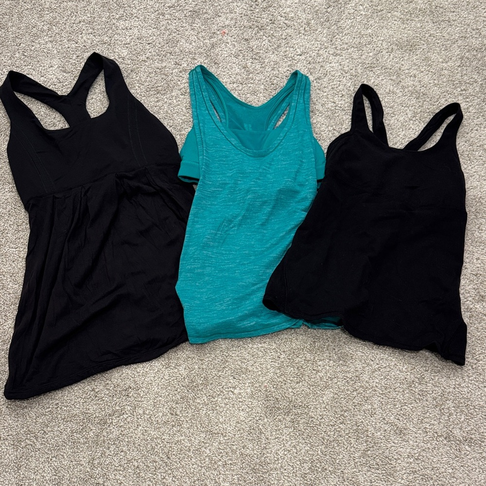 64. Lululemon size 6 tank bundle